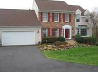 14800 Hickory Post Ct, Centreville, VA 20121