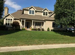 1824 Eagles Lake Dr, Piqua, OH 45356