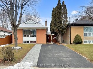 34 Merrian Rd, Toronto, ON M1K3M7