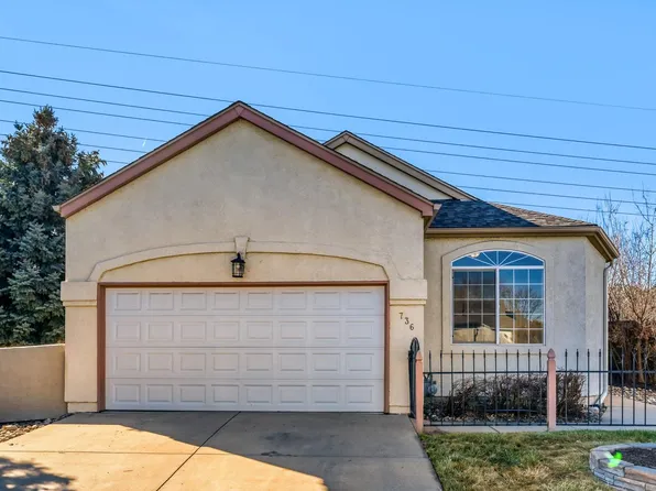 736 Club Cir, Louisville, CO 80027