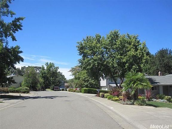 2nd image of 7037 Enright Dr