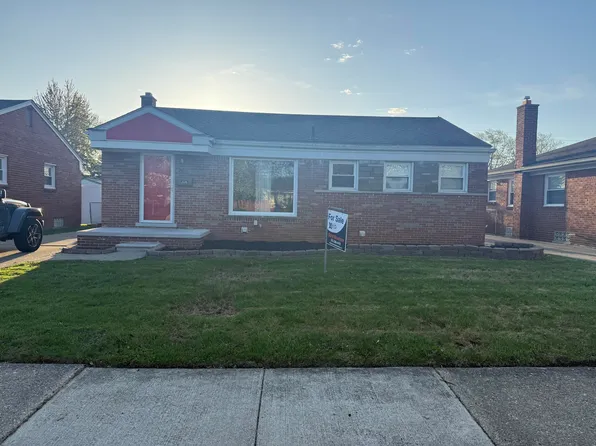 25296 Ronald St, Roseville, MI 48066