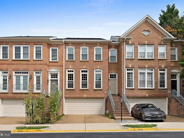 8038 Kidwell Town Ct, Vienna, VA 22182