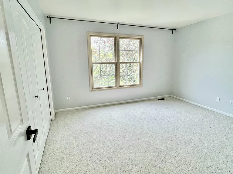 16185 Country Knoll Dr — Photo 17