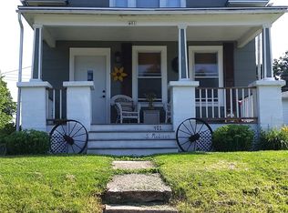 401 S Madison St, Elizabeth, IL 61028