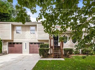 2742 Mountbery Dr, Snellville, GA 30039
