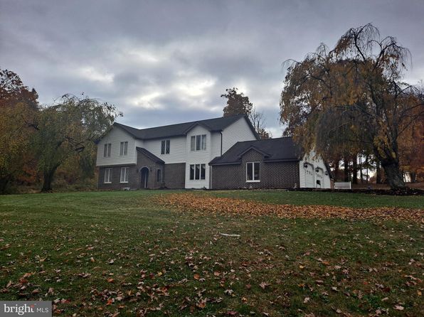128 Mountain Rd, Mc Alisterville, PA 17049