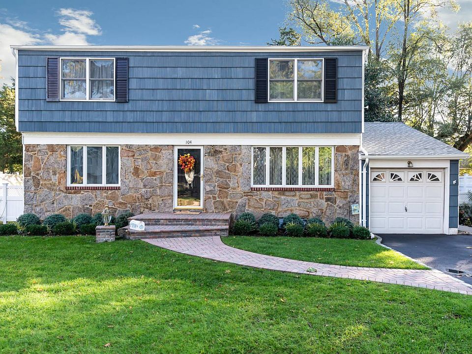 1st image of 104 Walsh Ln
