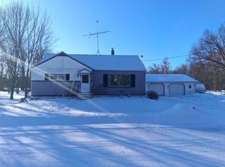 515 E Groninger St, Suring, WI 54174