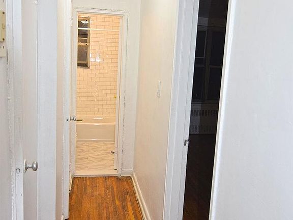 4th image of 131 Beach 119th St APT 1F