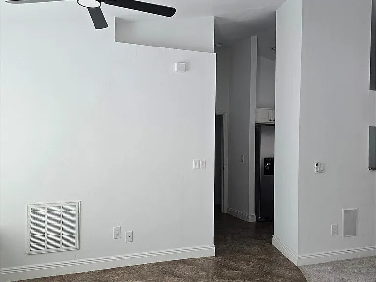 2136 SE 8th Ave — Photo 8