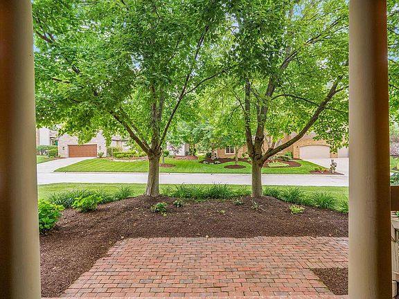 3rd image of 5864 Tarton Cir N
