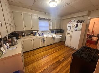 147 Willow Ave #2F, Somerville, MA 02144