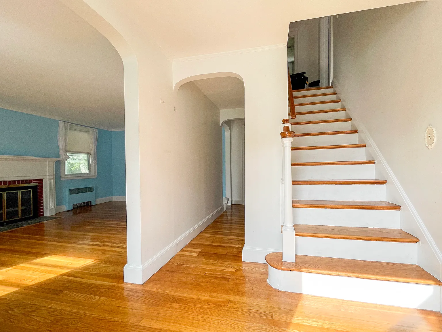 3 bed, 1430 sqft, $3,800 — Photo 2