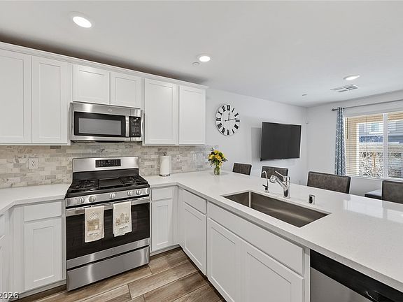 5th image of 10775 Purdy Ct