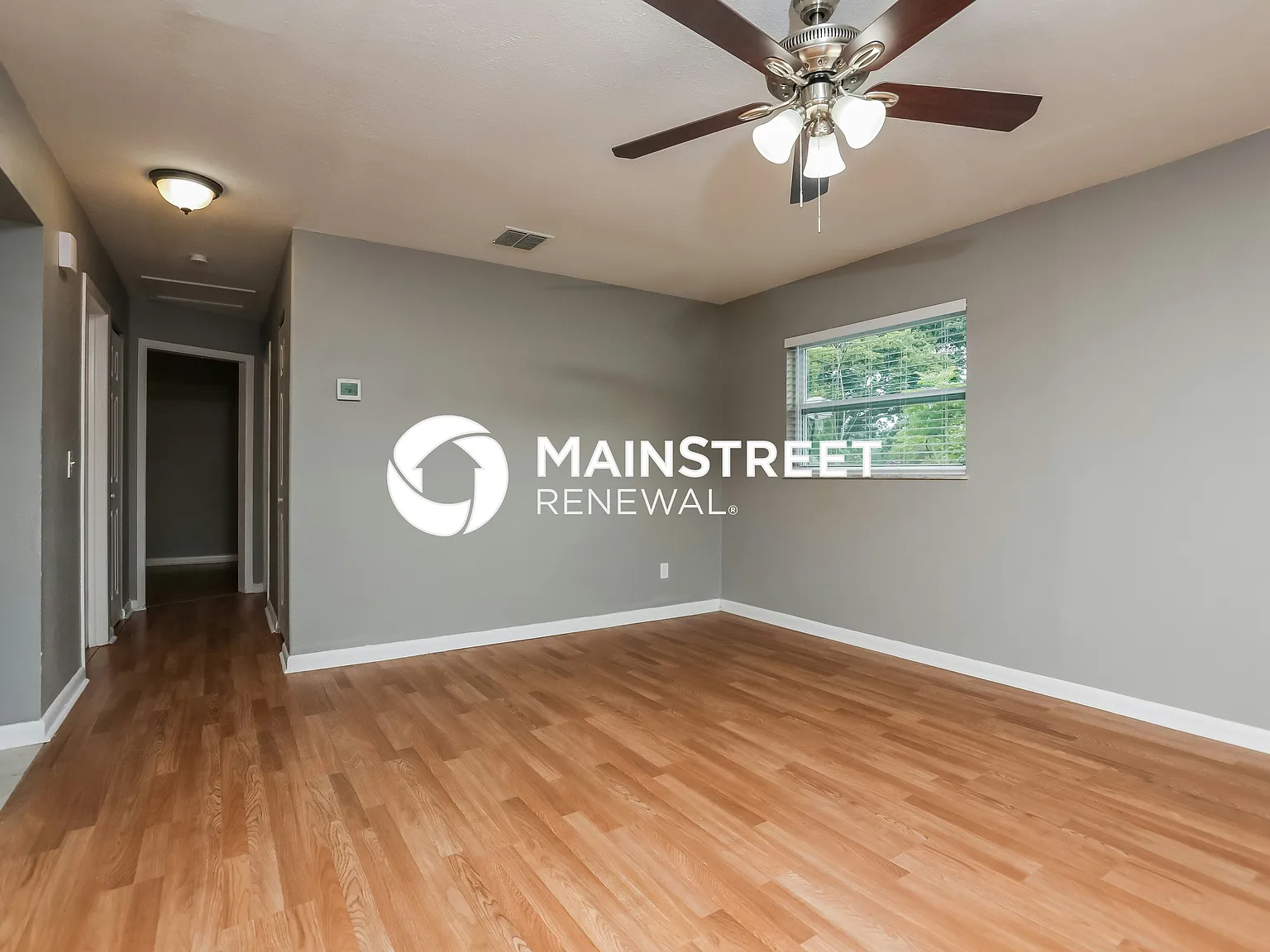470 Sunnyview — Photo 3