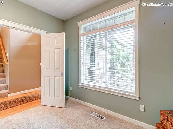 3rd image of 2106 NE 181st Ave