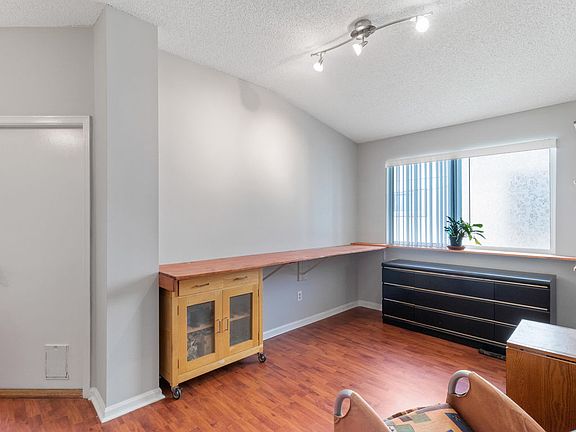 4th image of 883 Majestic Cypress Dr N