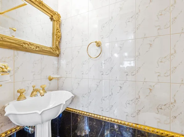 3821 Avenue S image 15 of 42