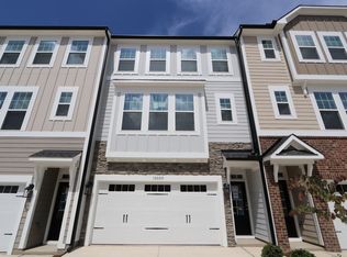 10009 Secluded Garden Dr, Apex, NC 27523