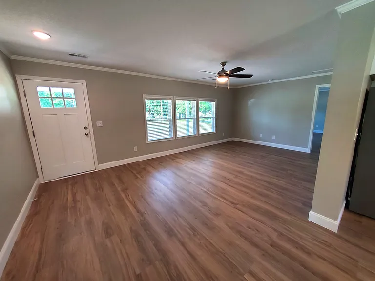 126 Stanford Wiley Ln — Photo 4