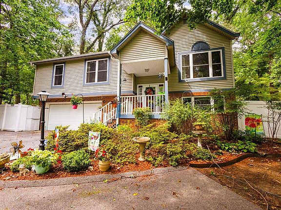 2nd image of 5760 Eucalyptus Dr