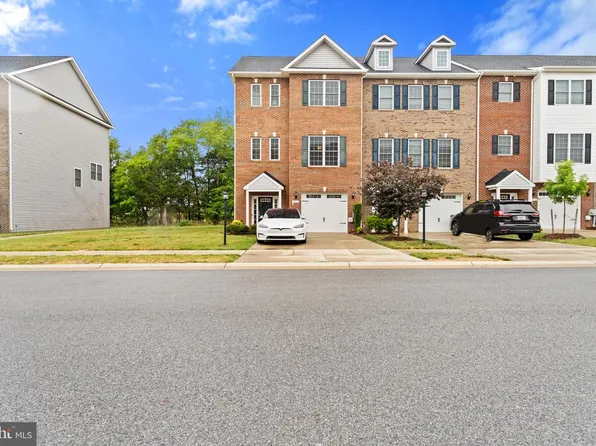982 Rye Dr, La Plata, MD 20646