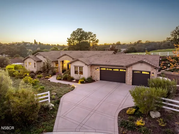 701 White Ct, Arroyo Grande, CA 93420