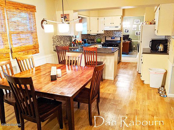 4th image of 6304 Bechalla Dr SE