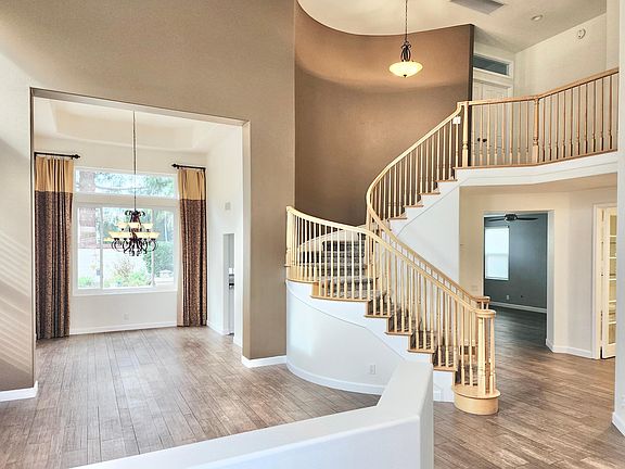 3rd image of 12425 Woodhall Way