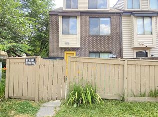 10040 Forest View Pl, Gaithersburg, MD 20886