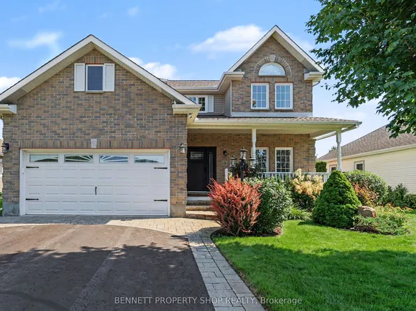 32 Rochelle Dr, Ottawa, ON K0A 2Z0