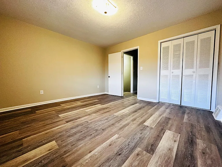 115 Carman Ave #24 — Photo 20