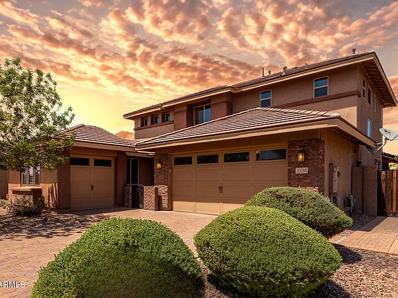2nd image of 3338 E COCONINO Drive
