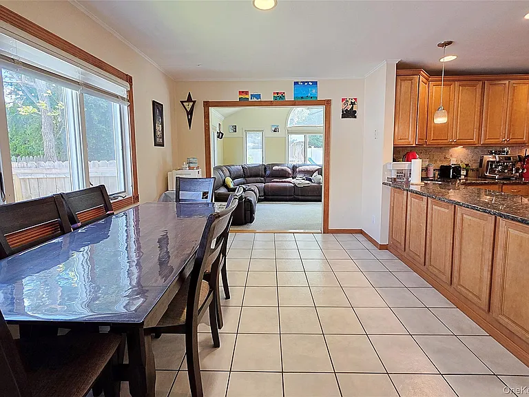 110 Briarwood Ln — Photo 10