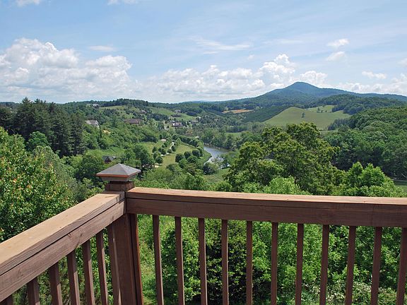 4th image of 250 River Knoll Drive