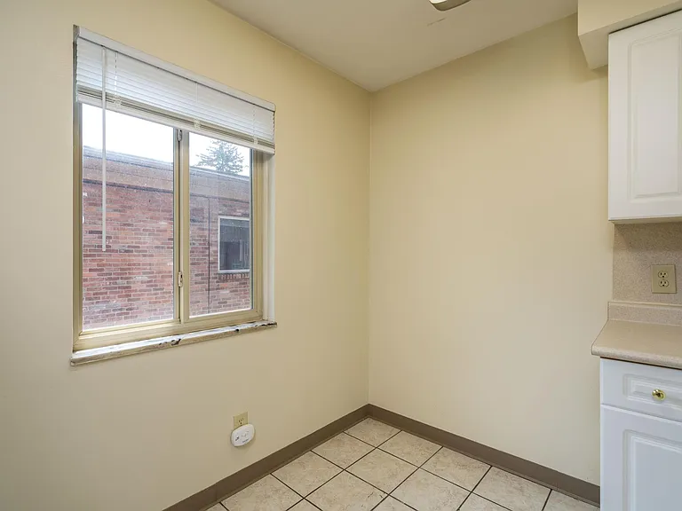 310 E 18th Ave #A — Photo 10