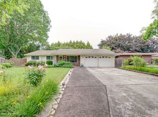 20800 SW Wright St, Beaverton, OR 97078