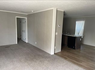 302 Hunters Rill, Oxford, MI 48371