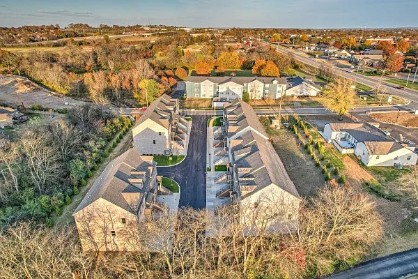 210 Charlotte Everly Cir #403 — Photo 33