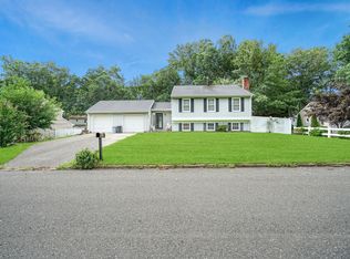 232 Oak La, Manchester, NJ 08759