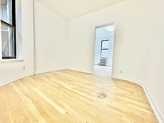 Rented by HOLTON REAL ESTATE INC.