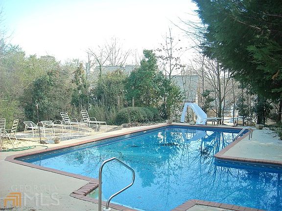 2nd image of 970 Thornbush Ct