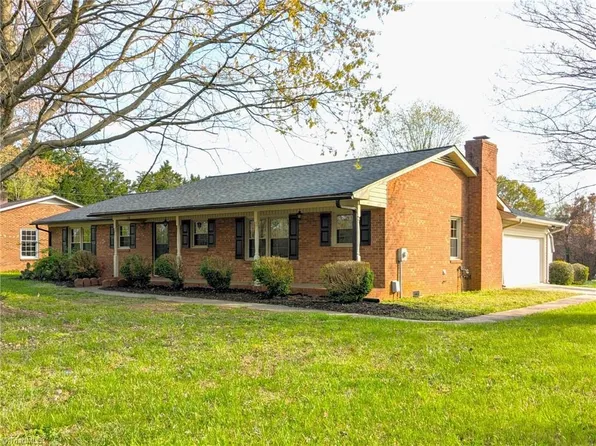 780 Sedge Garden Rd, Kernersville, NC 27284