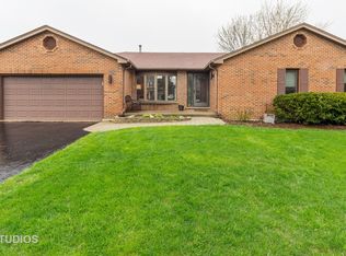 16 Butterfield Rd, Lake Zurich, IL 60047