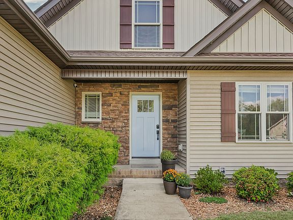 3rd image of 1532 Eads Ct