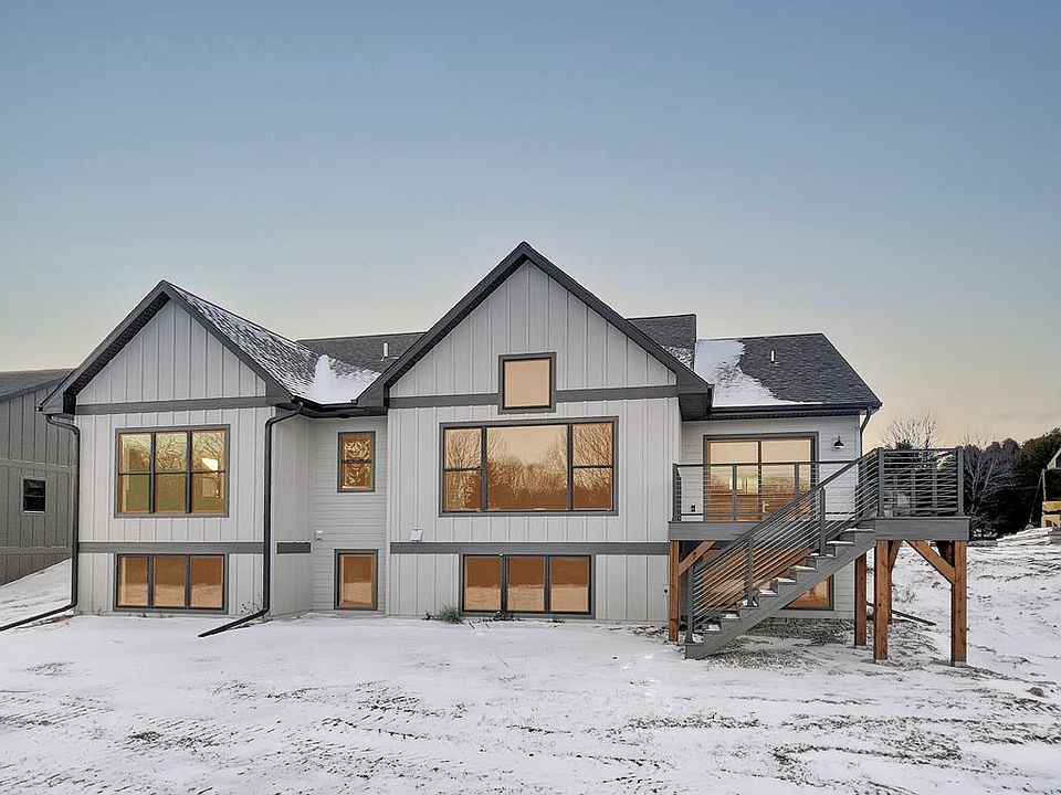 1st image of 10636 Cove Ln #4