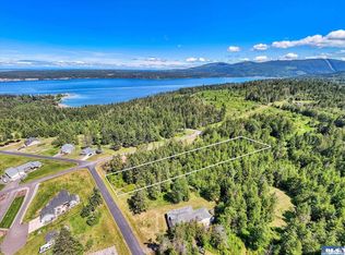 R9 Christopher Ln, Sequim, WA 98382