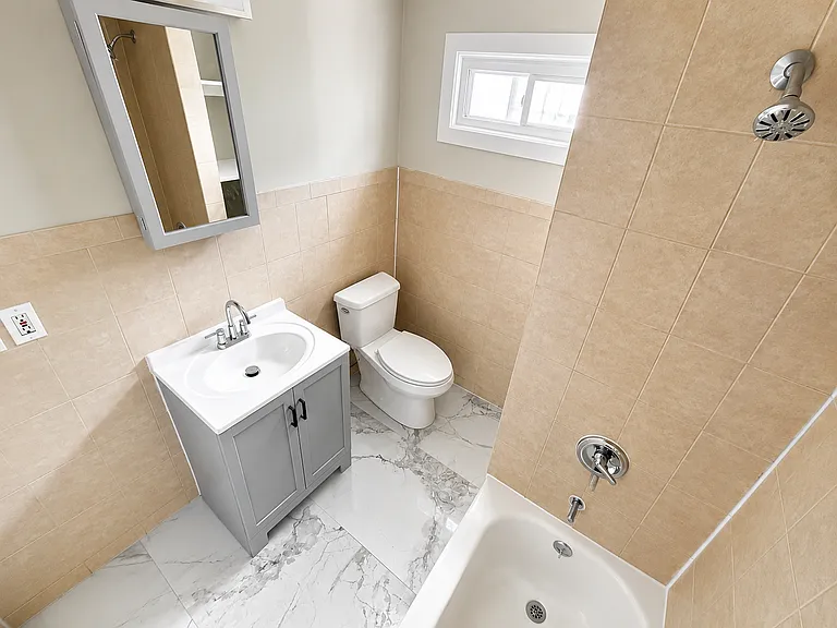 114 Lyons Ave #2 — Photo 3