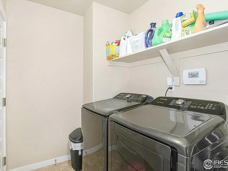 2869 Hydra Dr — Photo 4